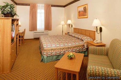 The Inn At Rolling Hills Casino & Resort Корнинг Номер фото